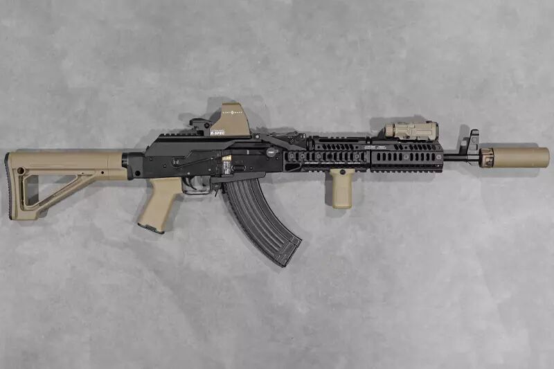 Réplique AKM GBBR Tokyo Marui \ Magpul\  Custom