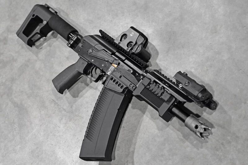 Réplique fusil à pompe SAIGA 12 SBS Tokyo Marui Gaz Magpul Custom