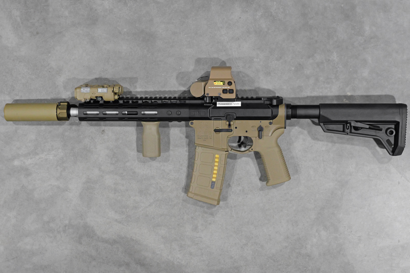 Réplique M4 G101 bi-ton NOVESKE FDE/BK Double Eagle GBBR Custom