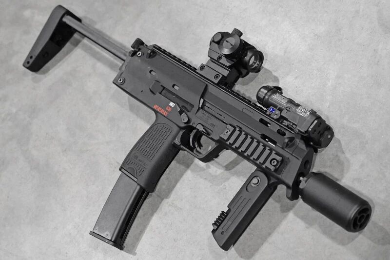 Réplique MP7A1 GBBR Black MK34 Custom